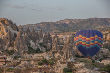 Naklejka premium Sulle abitazioni rupestri