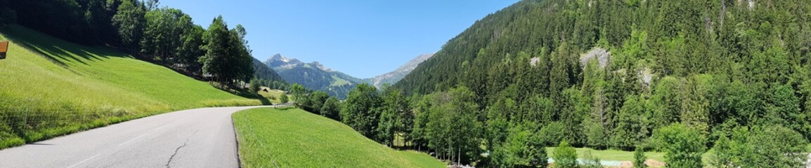 Fototapeta na wymiar Bienvenue à Arêches en Savoie !