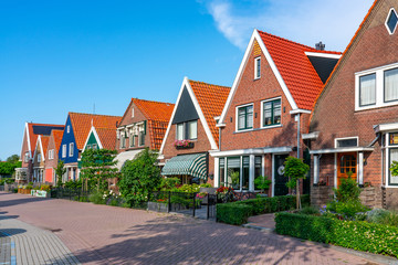 Fototapeta na wymiar Volendam, Niederlande, Innenstadtszene