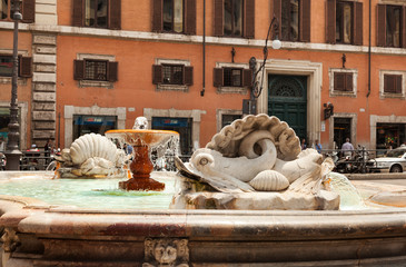 Famous Colonna square in Rome.