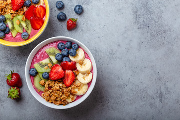 Healthy acai smoothie bowl