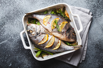 Fish dorado baked with asparagus