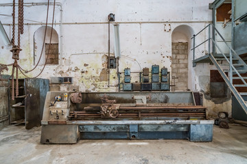 Fototapeta na wymiar Old deserted workshop and laboatory