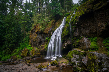 Obraz premium Little Mashel Falls In Washington State