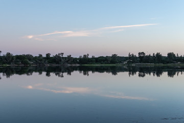 Naklejka premium sunset over lake