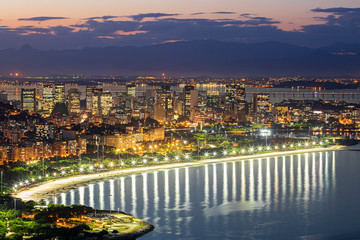 Fototapeta premium landscape of the city of Rio de Janeiro at evening, South zone of Rio.