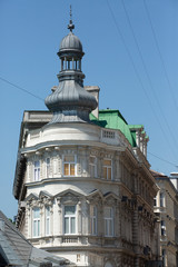 Fototapeta na wymiar neo baroque styled building in the second district of vienna