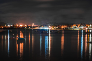 Fototapeta na wymiar The port at night