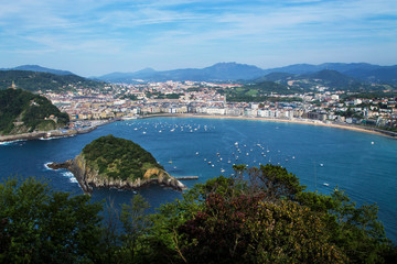 Fototapeta premium Panoramic view of San Sebastian, basque country, spain