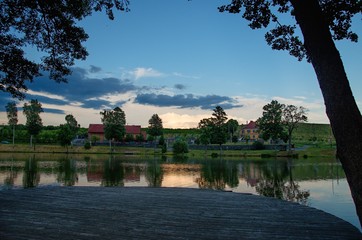 Obraz premium sunset over lake