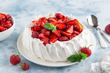 Delicious Pavlova cake with fresh strawberry