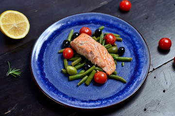grilled salmon with asparagus, olives and cherry tomatoes