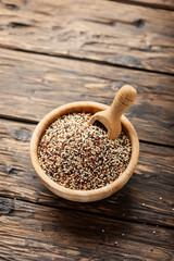 Uncooked quinoa