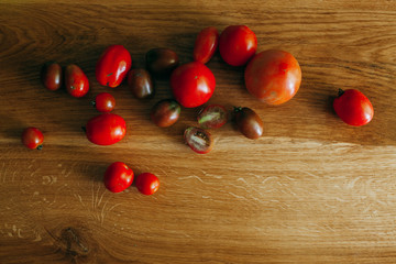Freshly collected tomatoes on the kitchen table