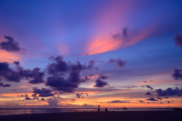 Naklejka premium sunset over the sea