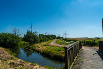 A tour past the Dunger lake