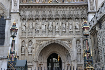 ウェストミンスター大聖堂10人の像