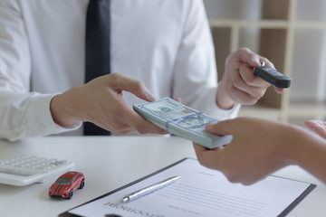 The capitalist has rented a car for the tenant and the tenant has made a deposit as collateral...