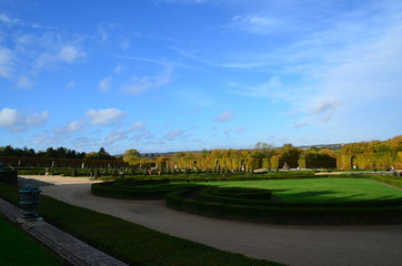 Fototapeta premium Autumn in the gardens of Versailles