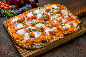 margarita pizza at the Rome dough