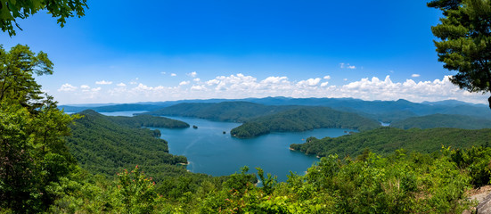 Fototapeta na wymiar Lake Jocassee viewed from Jumping Off Rock, Jocassee Gorges Wilderness Area, South Carolina 