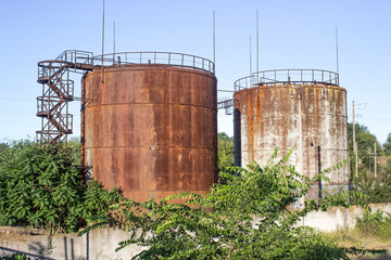 oil storage tanks