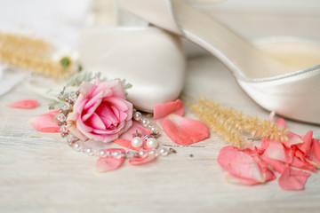 Obraz na płótnie Canvas bride's shoes