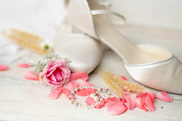 bride's shoes
