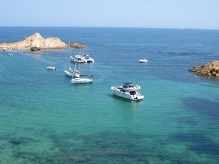 Obraz premium Paradiaca Menorca beach with turquoise blue waters in summer
