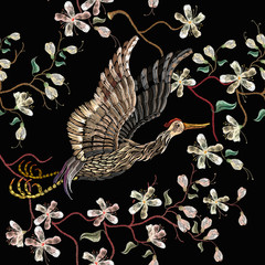 Naklejki  Japoński żuraw ptak i sakura białe kwiaty wzór. Haft. Azjatycki etniczny szablon na ubrania, projekt koszulki
