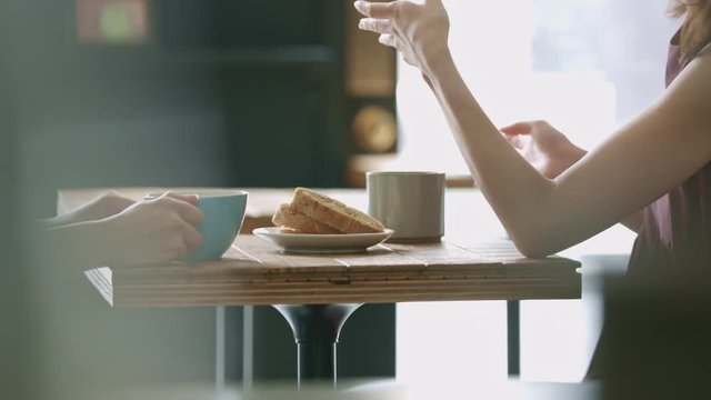 カフェ・女性