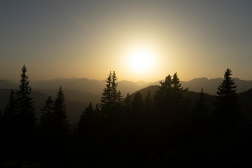 Sonnenuntergang über Mittenwald, von der Hochlandhütte aus