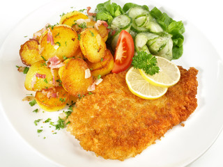 Hähnchenbrustschnitzel mit Bratkartoffeln