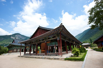 Obraz premium Unmunsa Temple is a famous temple in Korea.