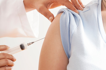 Vaccination in the shoulder
