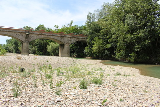 pont rivi&egrave;re