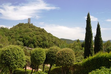 Village de Taradeau dans le Var (Midi de la France)