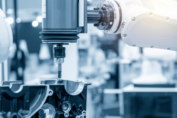 The automotive parts milling with flat endmill tool attach the robotic arm. The aluminium casting...