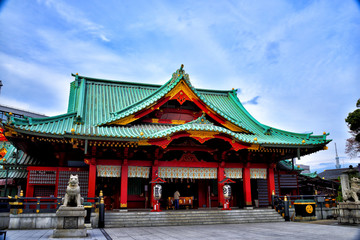 Fototapeta premium CHIYODA-KU, TOKYO / Japan - Apr.11, 2019 : Hall of worship in Kanda Shrine.