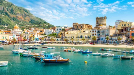 Selbstklebende Fototapete Neapel Landschaft mit Forio, Insel Ischia, Italien
