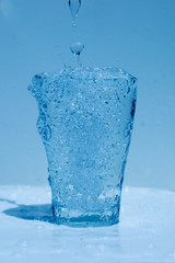 Naklejka na ściany i meble Wasserglas, Spritzwasser