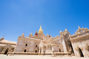 Fototapeta premium ミャンマー myanmar アーナンダ寺院 ananda temple