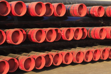 Steel pipe cross section features