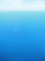 真っ青な海