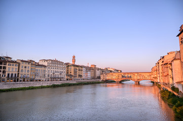 A view of the Arno River and the Ponte Vecchio in Florence, Italy.
