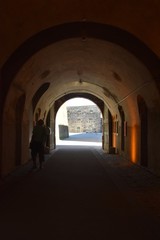 nisze i wneki w zabytkowych murach