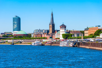 Obraz premium Aldstadt old town in Dusseldorf