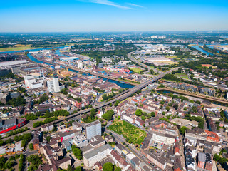 Fototapeta na wymiar Duisburg city skyline in Germany
