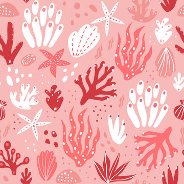 Seaweeds and shells hand drawn seamless pattern. Marine life vector wrapping paper. Coral and scallop in scandinavian style. Underwater plants textile ornament © julia
