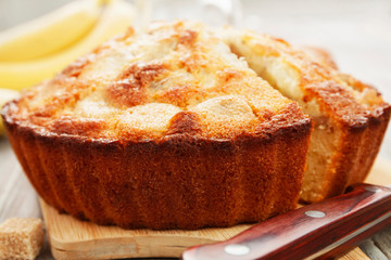 Semolina cake with bananas